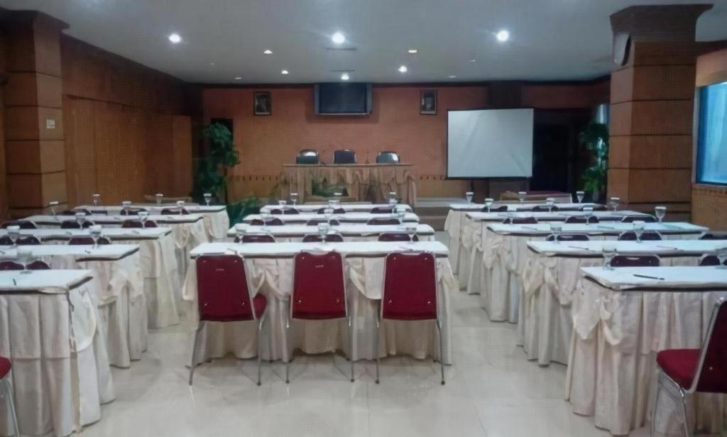 Grand Hotel Jambi Εξωτερικό φωτογραφία