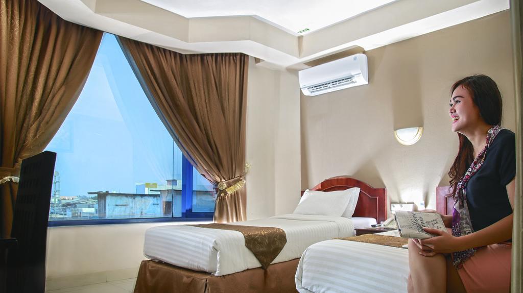 Grand Hotel Jambi Εξωτερικό φωτογραφία